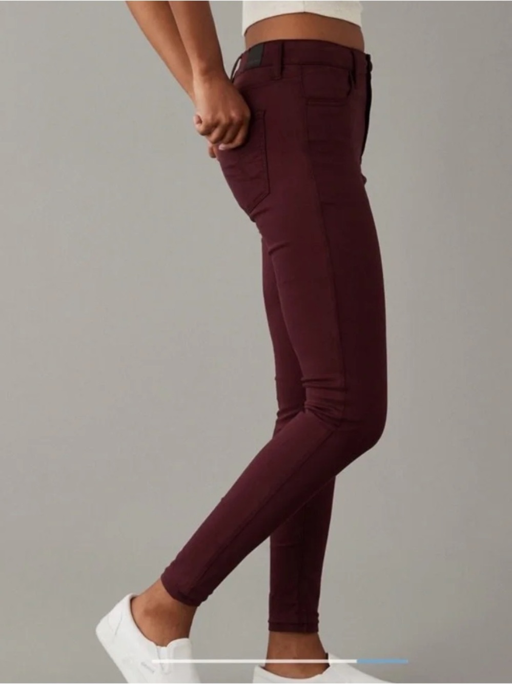 NEW American Eagle Outfitters Distressed Skinny Pants in Deep Burgundy - 6 Long